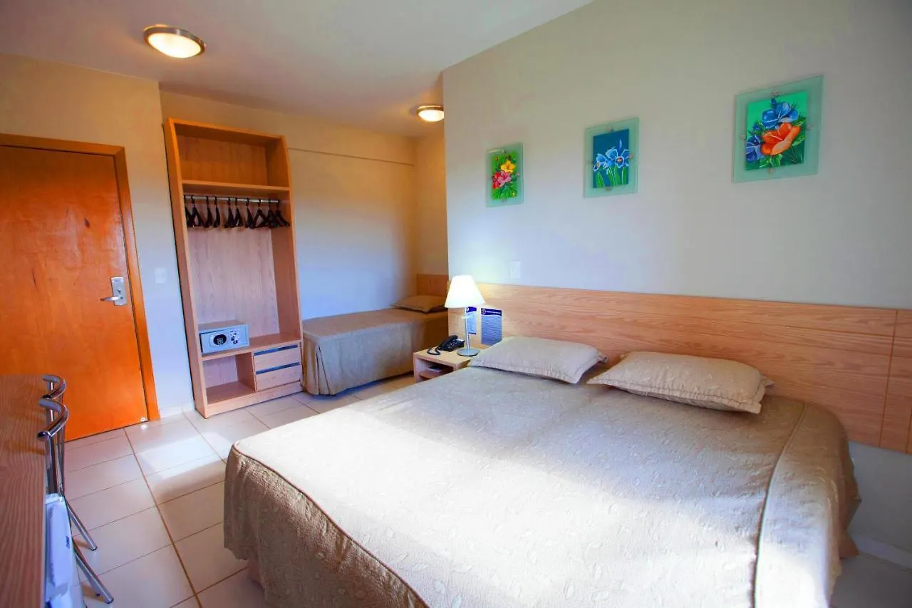 Hotel Golden Dolphin Express Oficial Caldas Novas 3*,